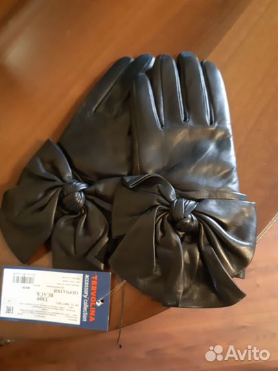 Перчатки женские кожаные новые