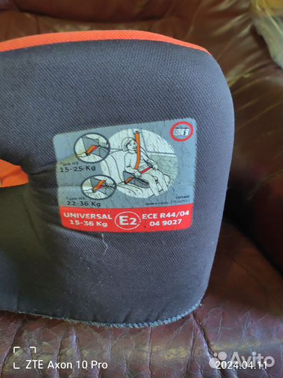 Детский бустер автомобильный