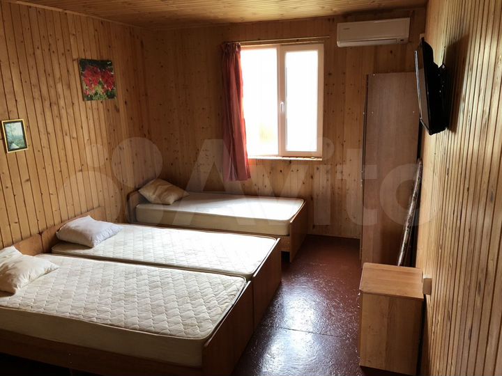 Комната 28 м², 1/3 эт.