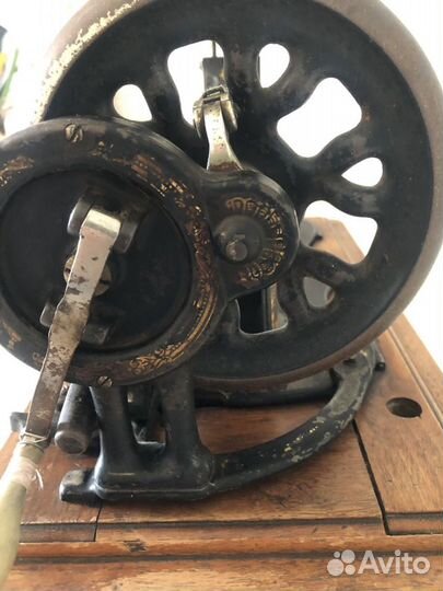 Швейная машинка антикварная Singer