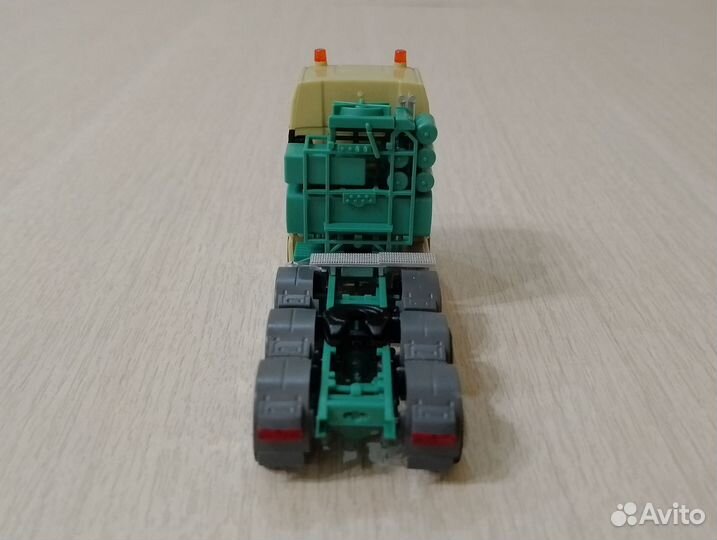 328) Тягач MAN TGX XLX четырёхосный