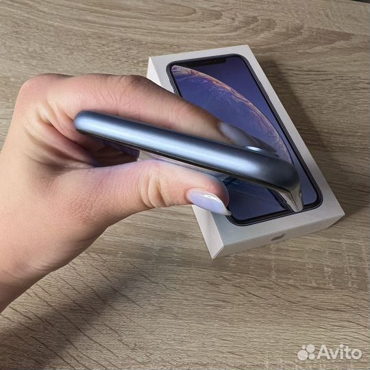 iPhone Xr, 64 ГБ