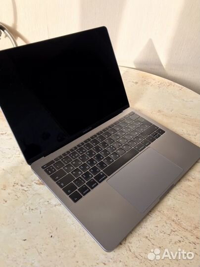 Macbook pro 13 2017 i5
