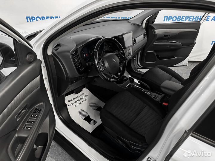 Mitsubishi Outlander 2.0 CVT, 2015, 83 969 км