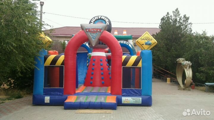 Батуты, Аттракционы с выездом или в аренду