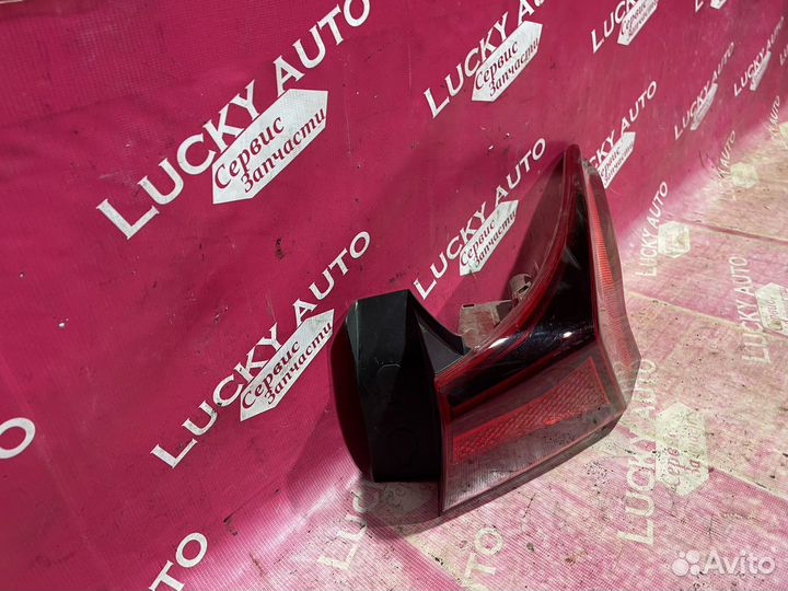 Фонарь правый внешний Hyundai Santa Fe 4