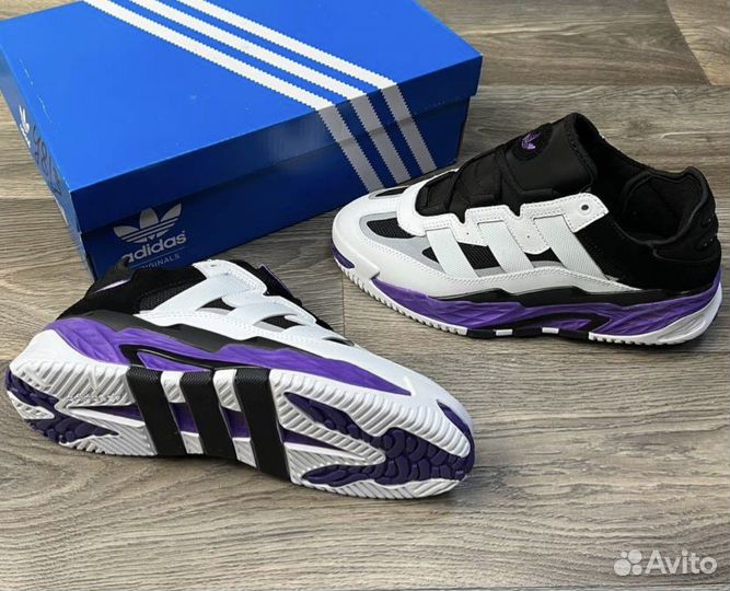 Кроссовки adidas новые