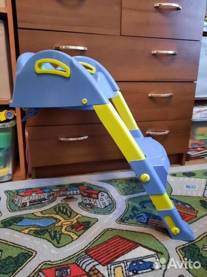 Сидушка на унитаз со ступенькой для детей