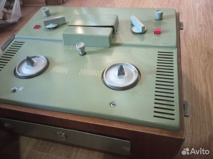 Магнитофон яуза