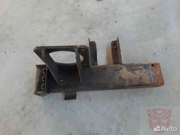 Элементы крепления кабины Nissan Diesel CW520HN 19