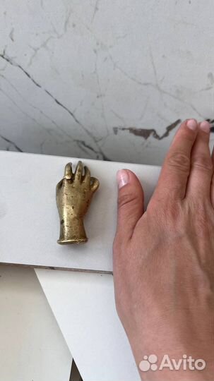 Сувенир-статуэтка