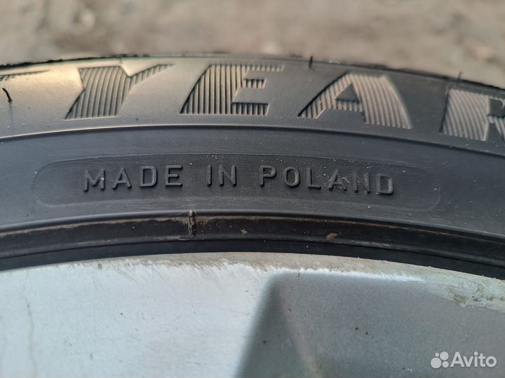 Goodyear Ultragrip Ice Arctic 205/55 R16 94T