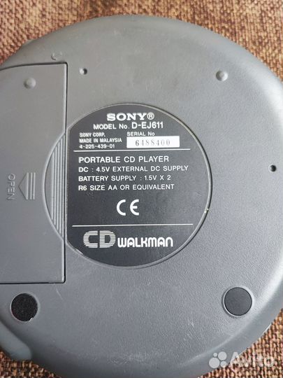 CD плеер Sony walkman D-EJ611