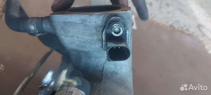 Датчик температуры впускного коллектора на Volkswa