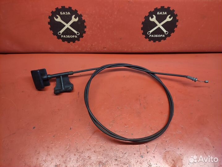 Тросик капота Nissan Terrano 1 1985-1995