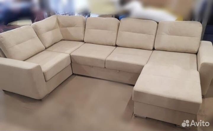 Большой диван