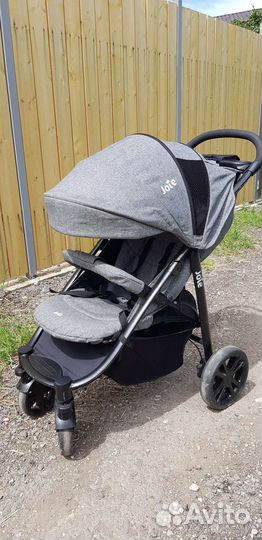 Прогулочная коляска joie litetrax 4