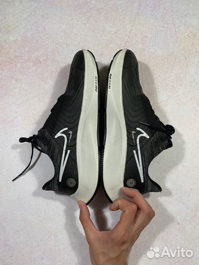 Кроссовки Nike Pegasus 38 Shield