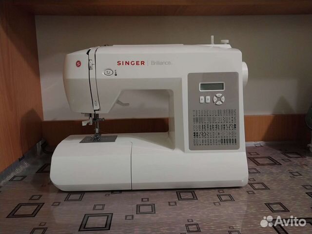 Швейная машина Singer