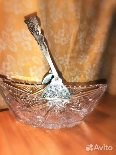 Хрустальная конфетница с ручкой серебро