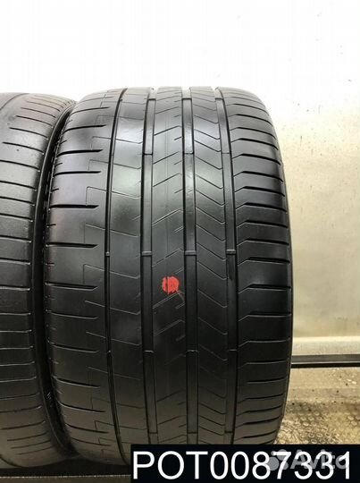 Pirelli P Zero PZ4 305/30 R21 104Y