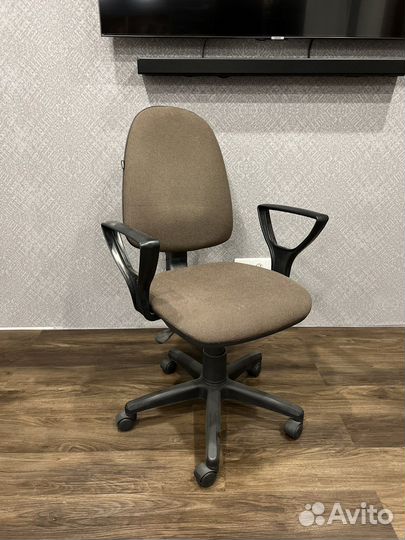 Компьютерное кресло