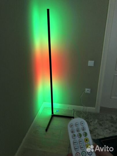 Лампа rgb угловой торшер