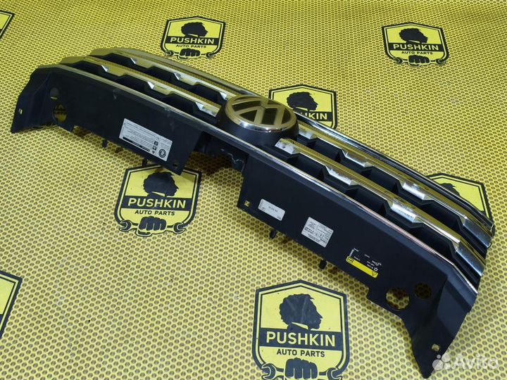 Решетка радиатора Volkswagen Teramont CA1 cxda