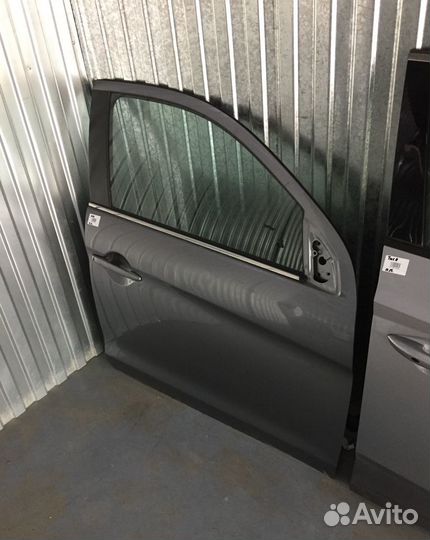 Дверь передняя правая Mitsubishi Asx 2010-2018
