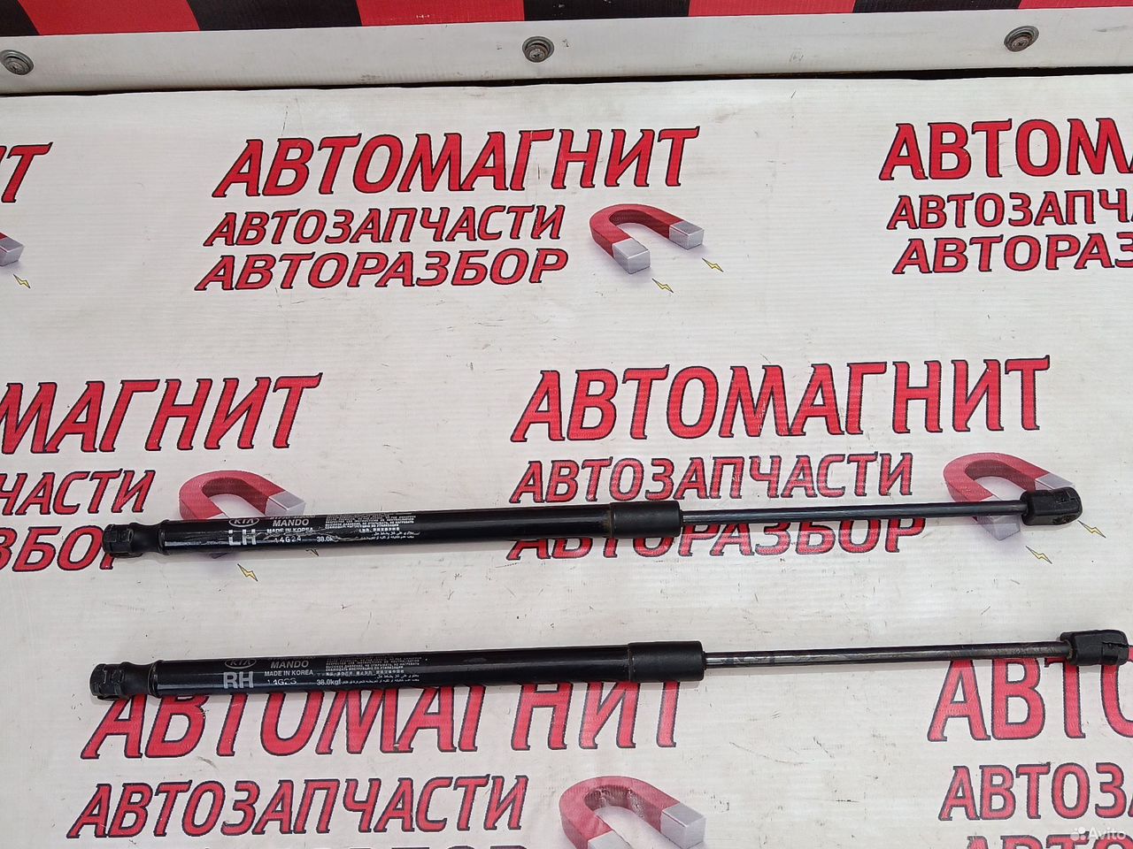 Упор крышки багажника Киа Соул 2 PS