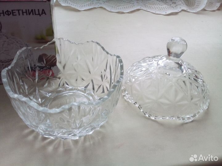 Хрустальная конфетница с крышкой