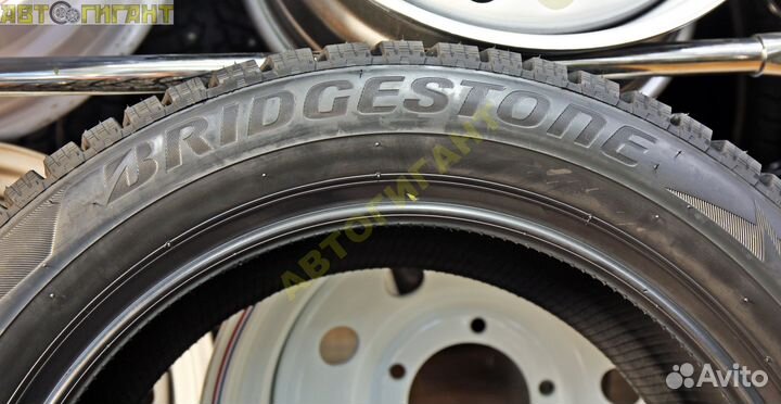 Bridgestone Blizzak Spike-02 205/55 R16 91T