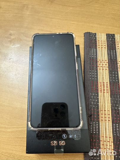 Телефон Samsung