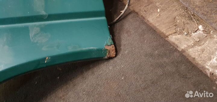 Переднее левое крыло Sprinter 1