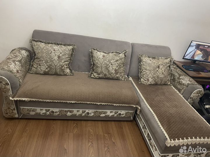 Угловой диван бу