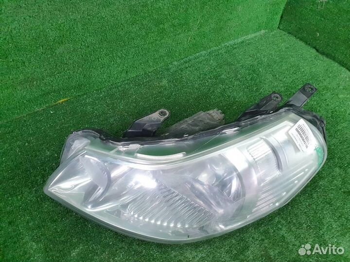 Фара левая Suzuki SX4