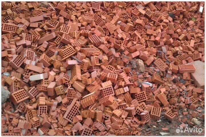 Бой кирпича в мешках