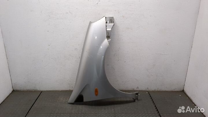 Крыло Nissan Almera Tino, 2004