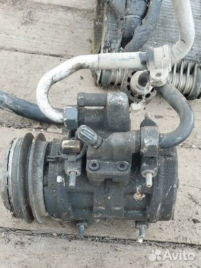 Компрессор для кондиционера Audi 80 B3