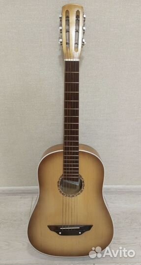 Гитара новая