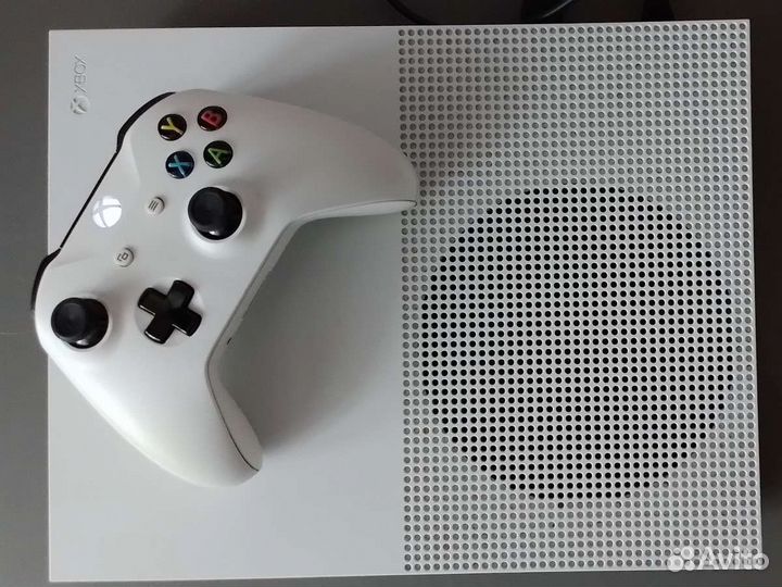 Xbox One S 1 тб SSD