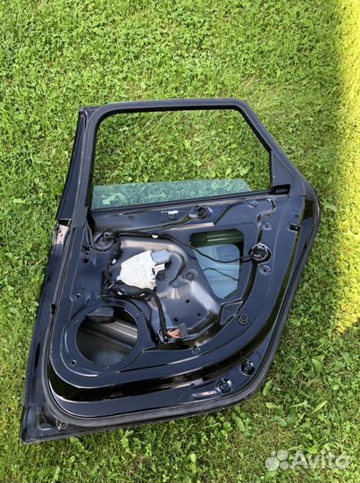 Задняя правая дверь audi a4 b8 Универсал avant