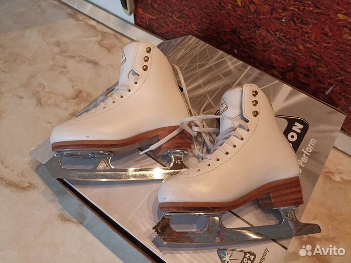 Продам Фигурные коньки Jackson Elle