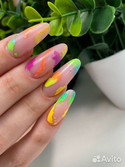 Маникюр и наращивание ногтей