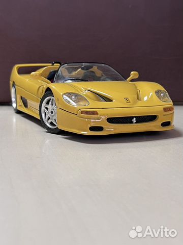 Модель Ferrari F50 1:18. Bburago