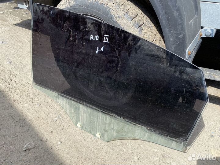 Стекло двери задней kia rio 3 2015г