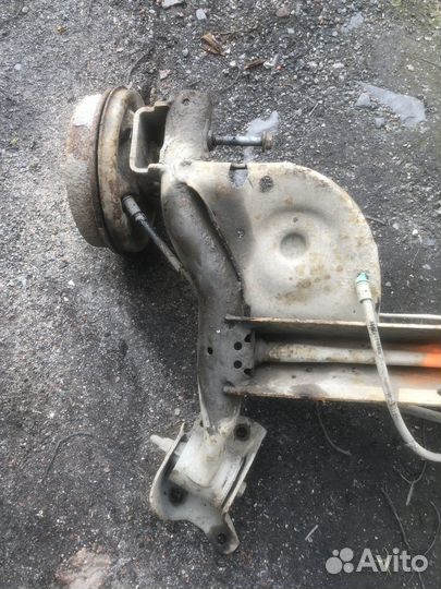 Задняя балка renault sandero