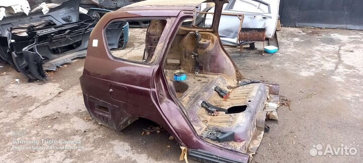 Задняя часть кузова Приора универсал