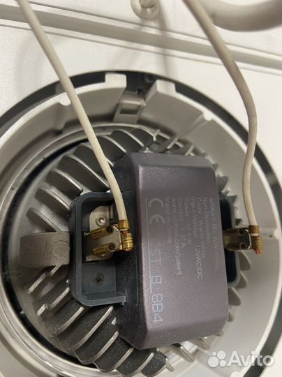 Светильник светодиодный трековый с лампой