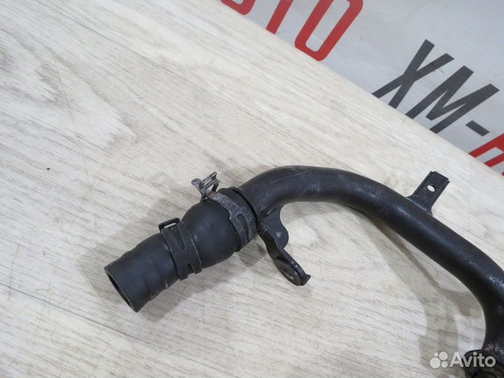 Патрубок охлаждения Audi Q3